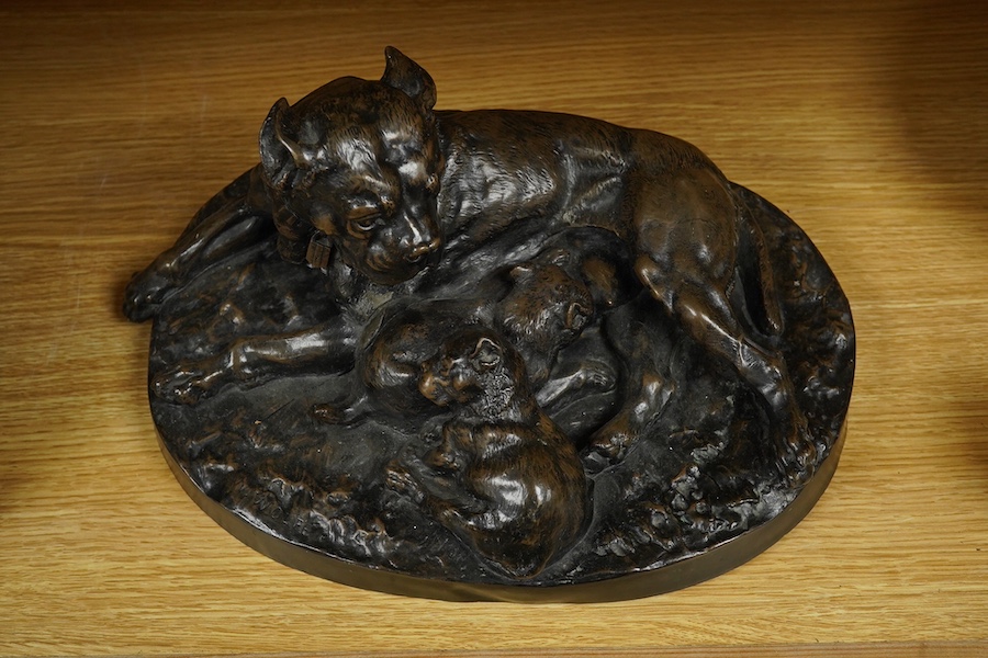 After W. Wolfe, a resin Bull Mastiff dog group, 34cm wide. Condition - poor